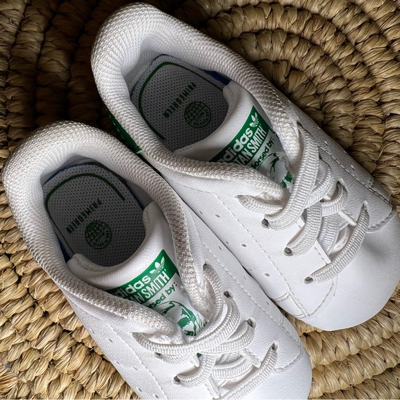 Stan Smith Crib Sneaker - Picture 4 of 5